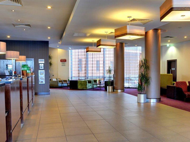 Premier Inn Watford Central Luaran gambar