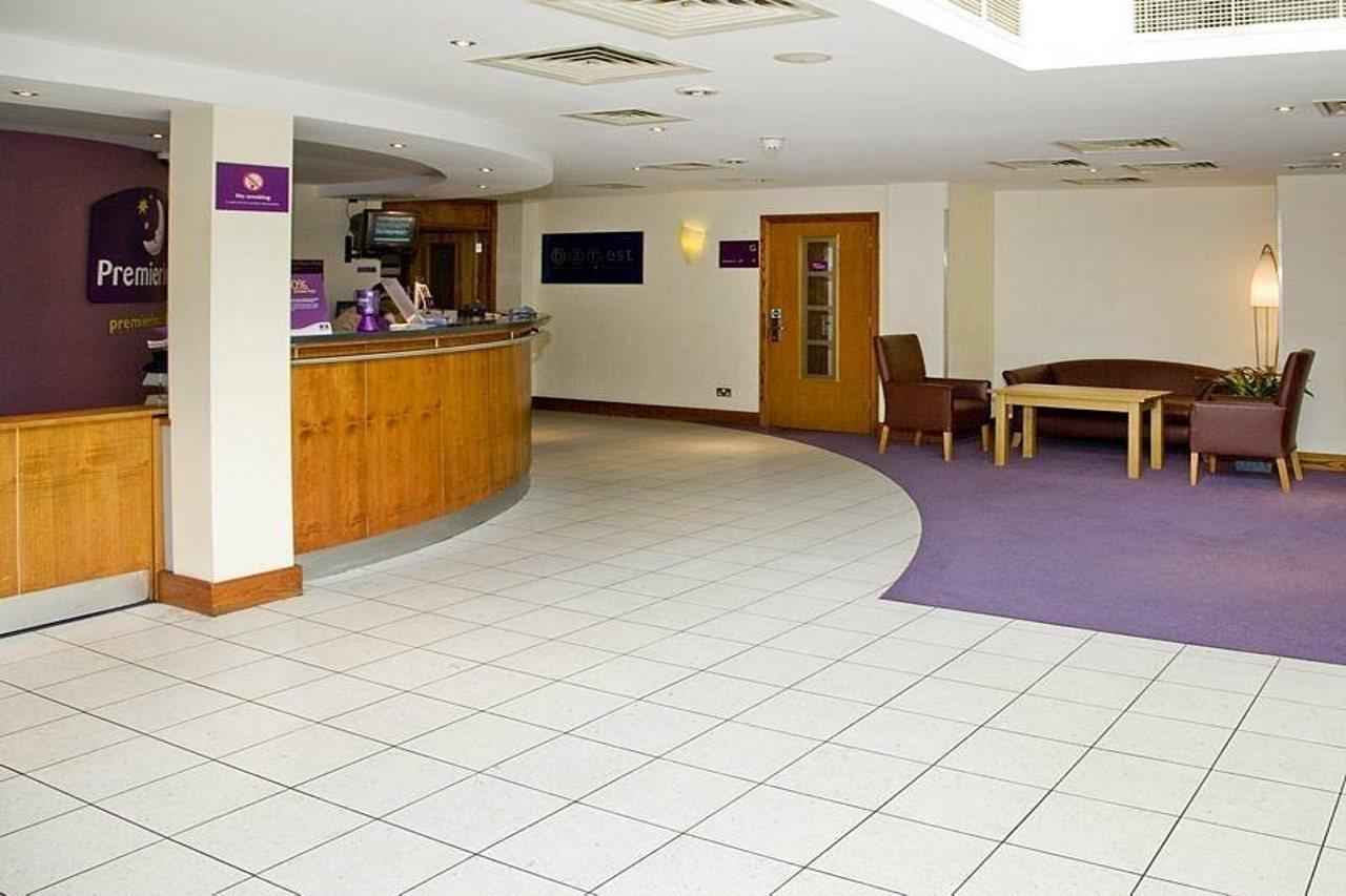 Premier Inn Watford Central Luaran gambar
