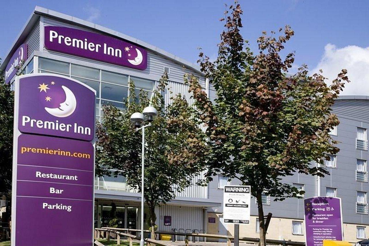 Premier Inn Watford Central Luaran gambar