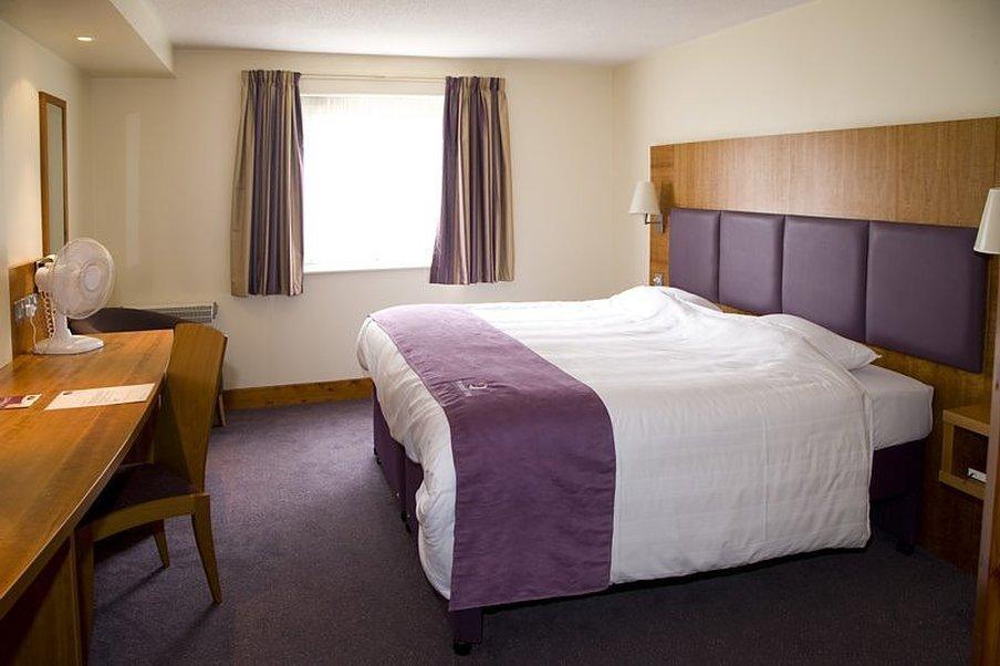 Premier Inn Watford Central Luaran gambar